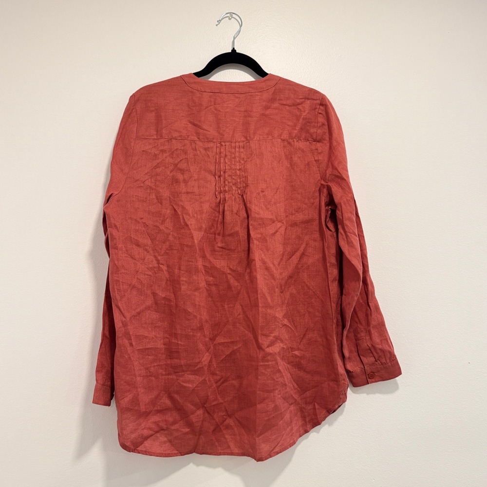 Women's Rust Button-Down Top - Picture 9 of 12